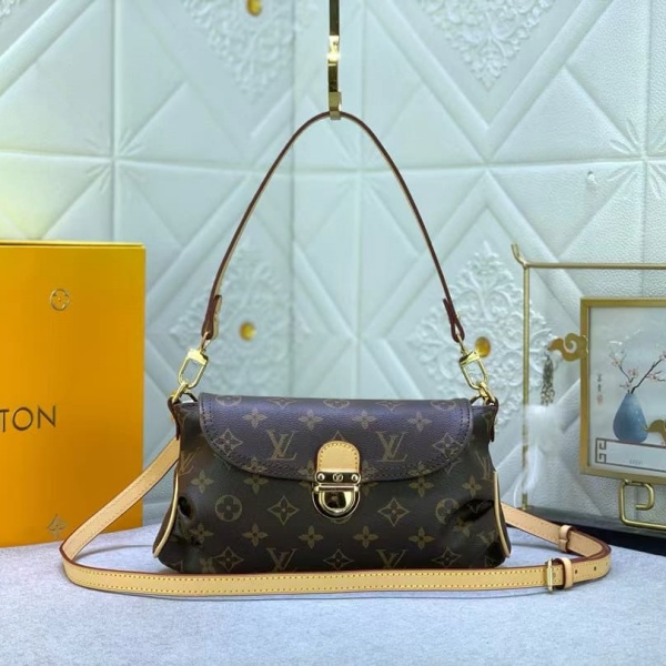 LOUIS VUITTON    Ｍ44470    루이비통 슬링백