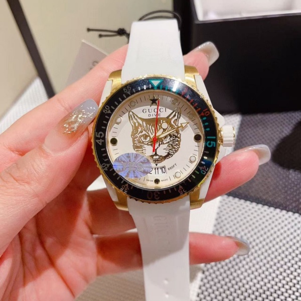 GUCCI 40MM 석영 모션  구찌  시계