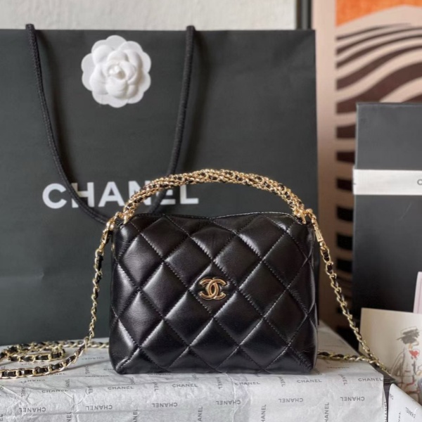 CHANEL 24B HOBOAS4189 샤넬 숄더백