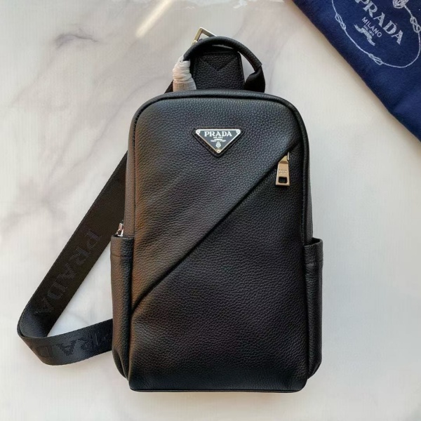 PRADA 2060 프라다 힙색