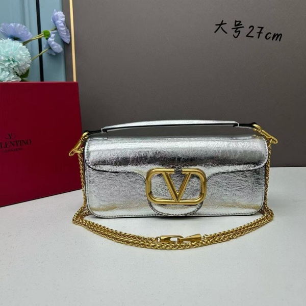 VALENTINO Garavani Stud Sign 27CM 발렌티노 크로스백