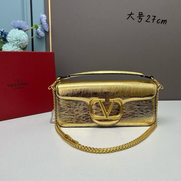 VALENTINO Garavani Stud Sign 27CM 발렌티노 크로스백
