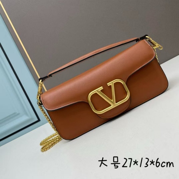 VALENTINO Garavani Stud Sign 27CM 발렌티노 크로스백