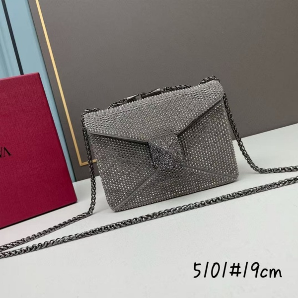 VALENTINO ONE STUD 5101# 19CM 발렌티노 크로스백