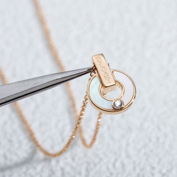 BVLGARI  불가리  목걸이