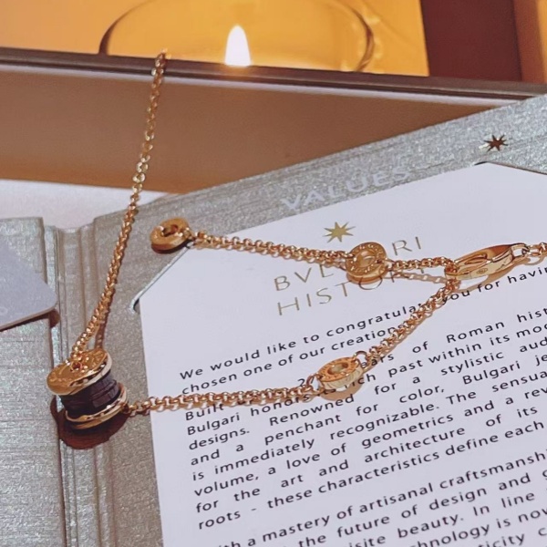 BVLGARI  불가리  목걸이