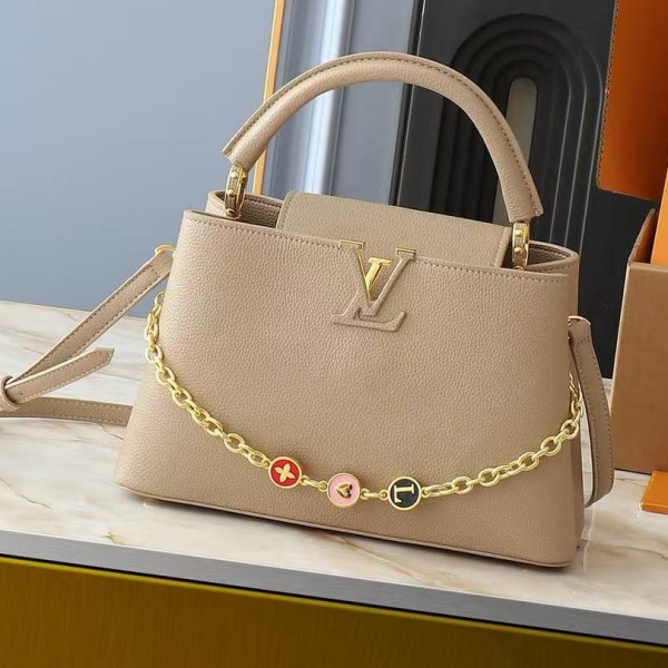 LOUIS VUITTON Capucines M00015  31.5CM 루이비통 숄더백