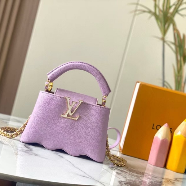 LOUIS VUITTON  Capushell M22121 22CM루이비통 토트백