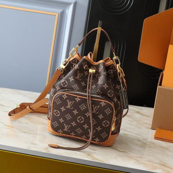 LOUIS VUITTON Noe Cargo M14018 루이비통 토트백