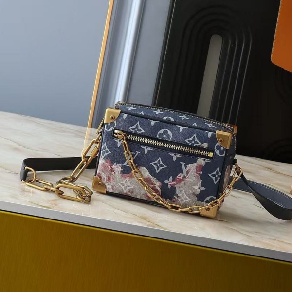 LOUIS VUITTON Virgil Abloh M22558 루이비통 숄더백