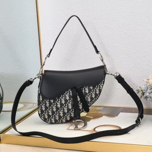 Dior saddle 6677# 25.5CM 디올 숄더백