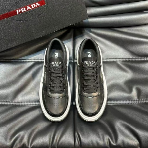 PRADA  프라다  캐주얼 신발