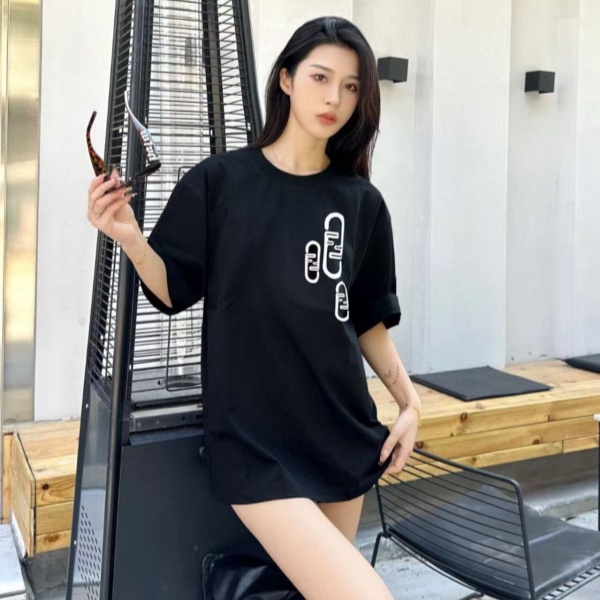 FENDI 펜디 반팔티 남녀공용