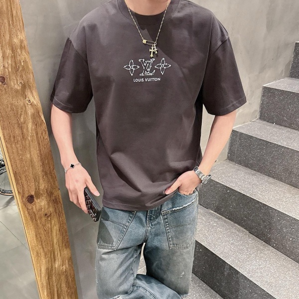 LOUIS VUITTON  루이비통  반팔티  남녀공용
