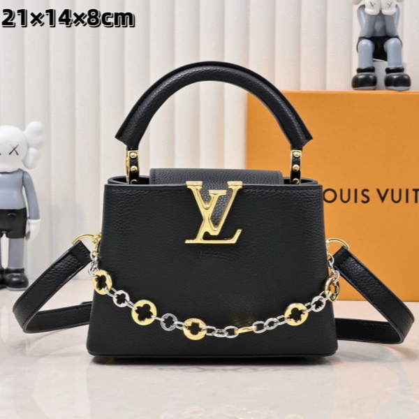 LOUIS VUITTON  Capucines  M12935  루이비통  토트백