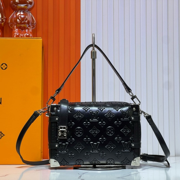 LOUIS VUITTON  Side Trunk  M46358 M25160 21CM 루이비통 숄더백