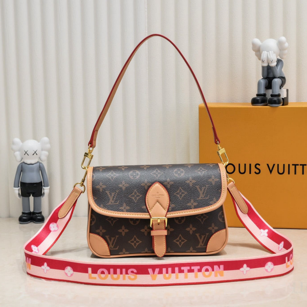LOUIS VUITTON  Diane  M46049  루이비통  크로스백