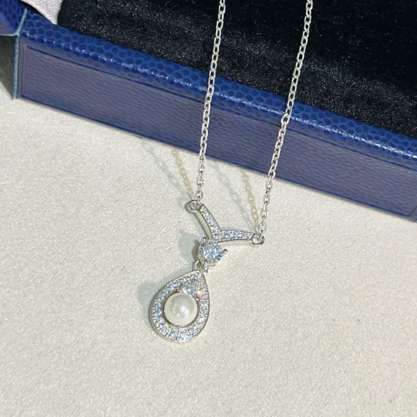 CHAUMET  A1656  쇼메  목걸이