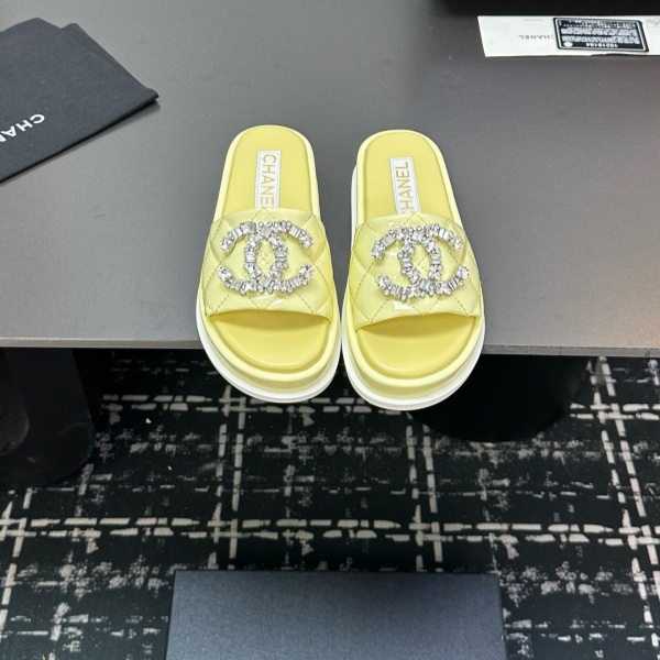 CHANEL   샤넬    슬리퍼