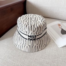 DIOR  디올   사파리 모자