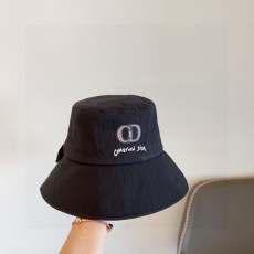 DIOR   디올  사파리 모자