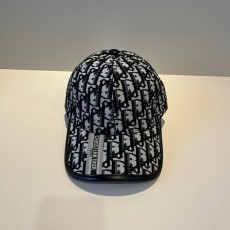 DIOR   디올   볼캡 모자