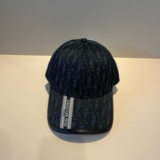 DIOR   디올   볼캡 모자