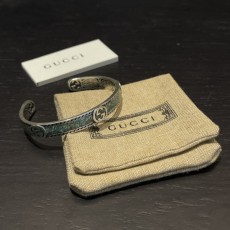 GUCCI  구찌  팔찌