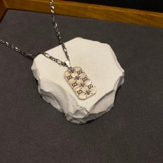 GUCCI  구찌  목걸이
