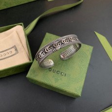 GUCCI  구찌 팔찌