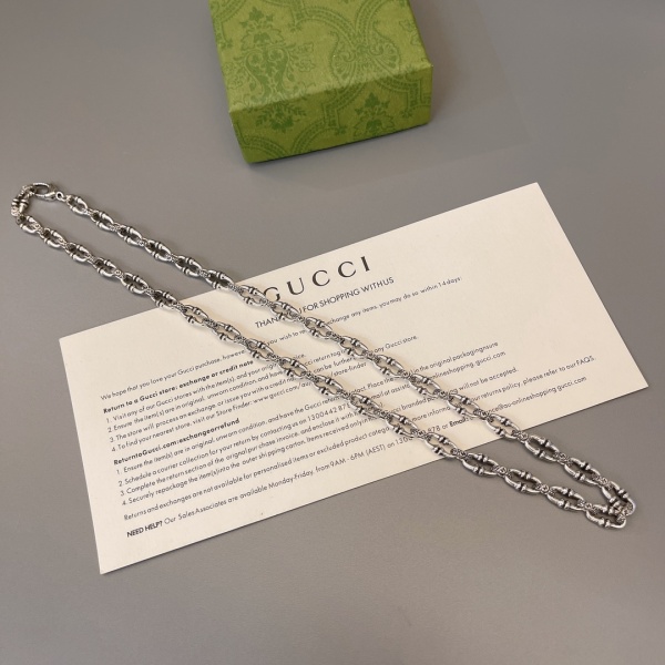 GUCCI  구찌  목걸이